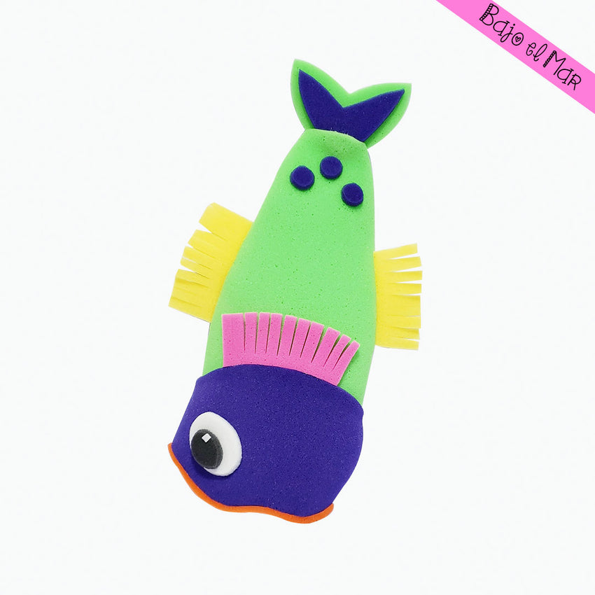 Sombrero de hule espuma en forma de pez